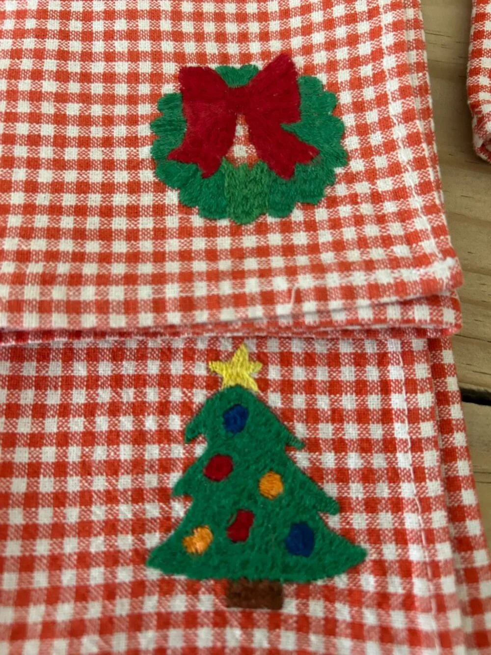 Set of 6 Embroidered Checked Fabric Christmas Napkins 12-1/2
